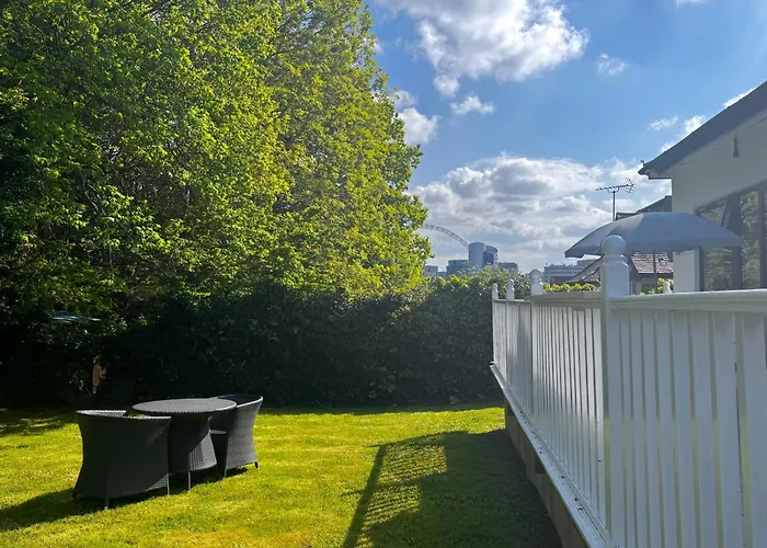 En-Suites With Free Parking 30Min To Central London